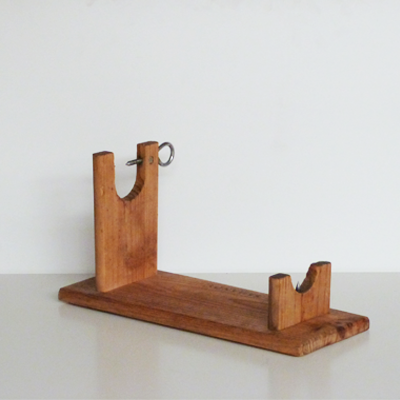 Усиленная Подставка для хамона медового цвета